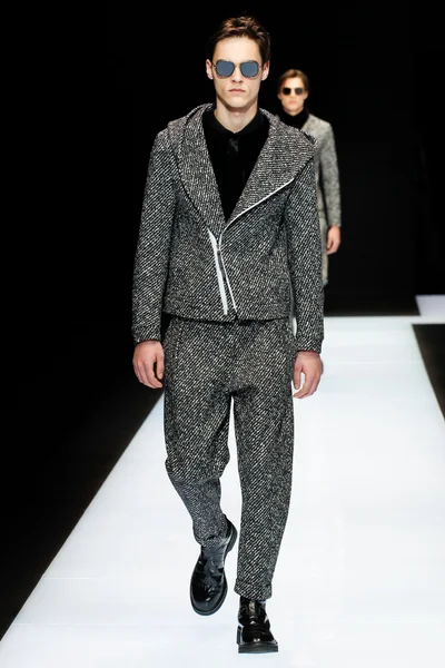 Look 26